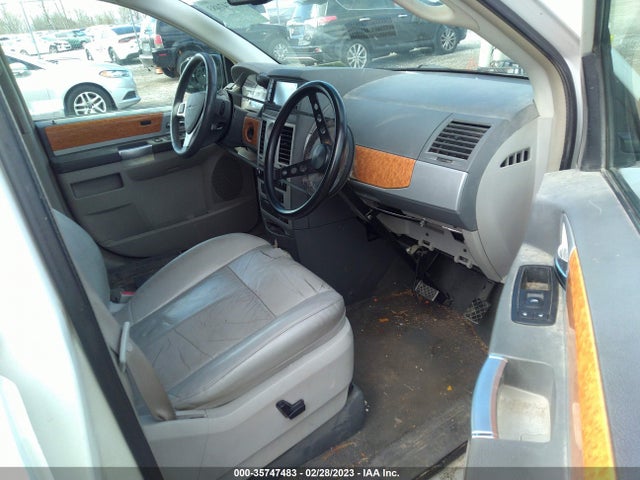 2009 CHRYSLER TOWN & COUNTRY LIMITED VIN: 2A8HR64X89R624871