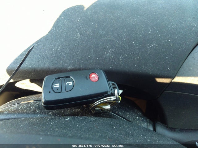 Toyota Prius Four/five/three/one/two 2014 JTDKN3DU6E0370241 Image 3