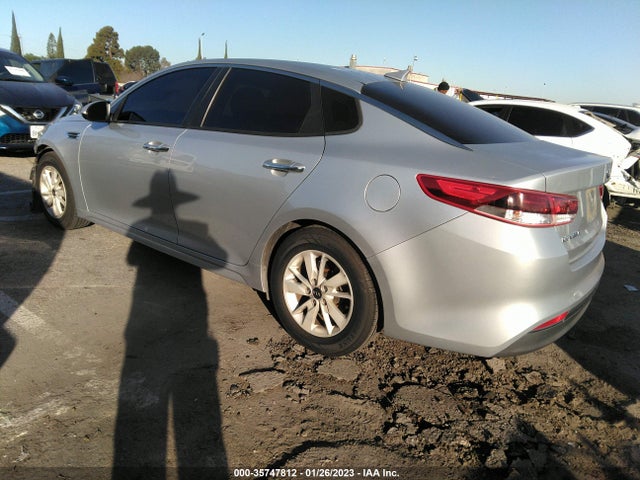 2016 Kia Optima, VIN: 5XXGT4L30GG020051