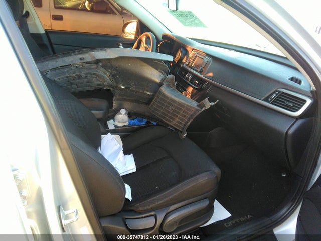 2016 Kia Optima, VIN: 5XXGT4L30GG020051