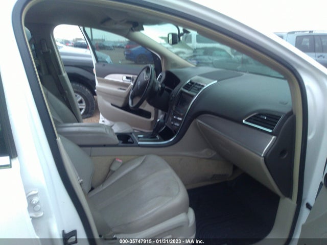 Lincoln MKX 2011 2LMDJ6JK8BBJ23094 Image 5