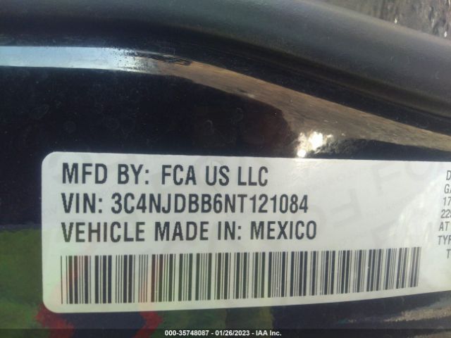 3C4NJDBB6NT121084 Jeep Compass Latitude