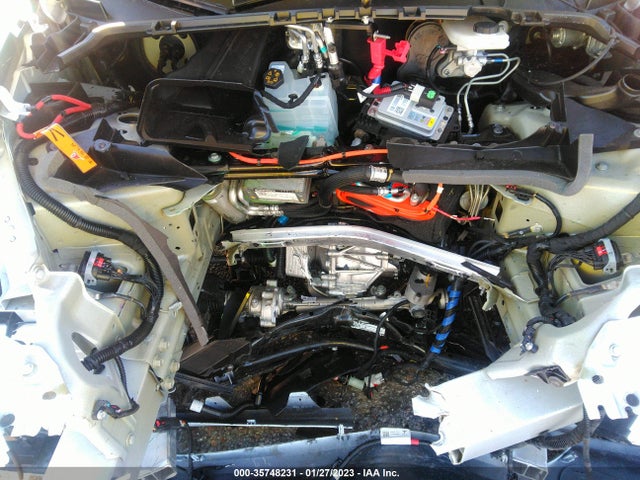 2023 Tesla Model Y, VIN: 7SAYGDEE5PA043965