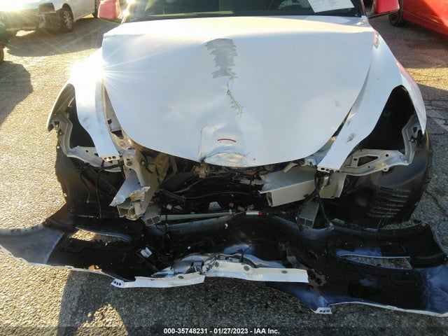 2023 Tesla Model Y, VIN: 7SAYGDEE5PA043965