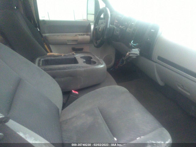 2009 GMC SIERRA 2500HD WORK TRUCK VIN: 1GTHC43K29F108659