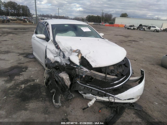 Chrysler 200 C 2015 1C3CCCCG4FN581095 Image 6