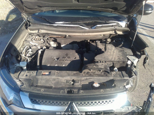 JA4AZ3A35KJ001558 Mitsubishi Outlander Es/se/sel/le