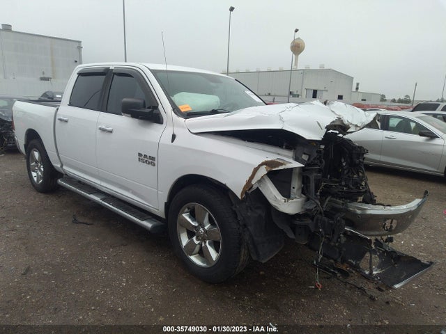 2016 Ram 1500, VIN: 1C6RR6LG3GS221297