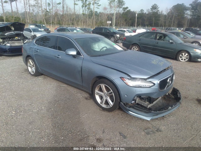 2018 Volvo S90, VIN: LVY982AK6JP023070