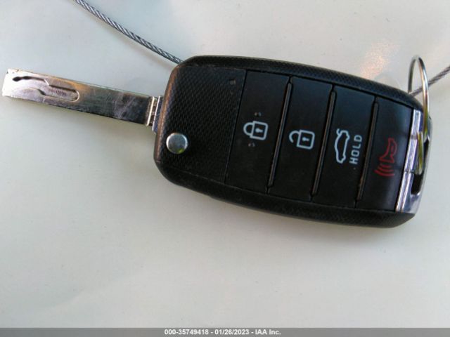 5XXGT4L36GG100356 KIA Optima Lx