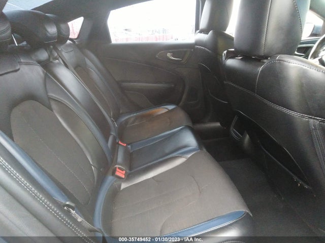 Chrysler 200 S 2015 1C3CCCBB4FN617518 Image 8