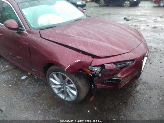 2017 Alfa Romeo Giulia, VIN: ZARFAEDN1H7558006