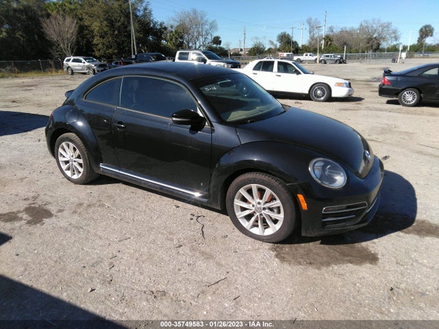 2017 Volkswagen Beetle, VIN: 3VWJ17AT4HM612453