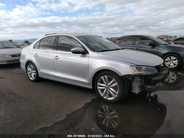 2012 3VW467AJ5CM465520 main image