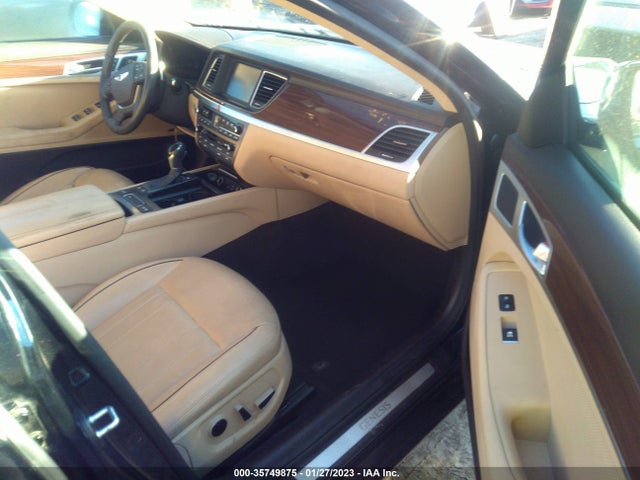 2016 Hyundai Genesis, VIN: KMHGN4JE2GU125467