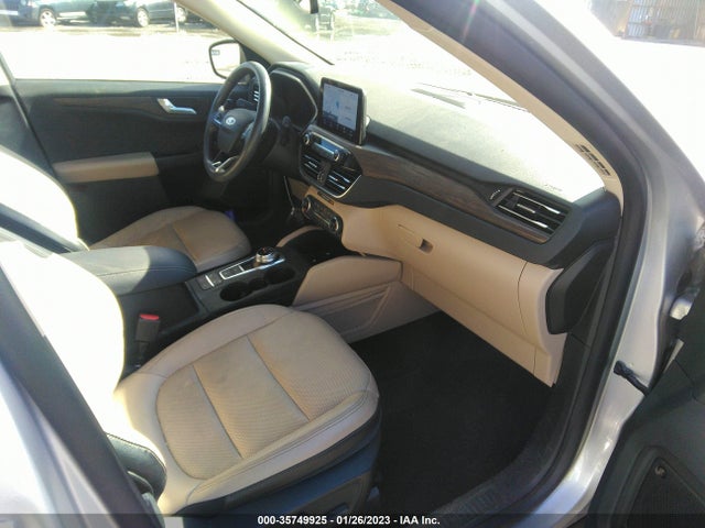 2020 Ford Escape, VIN: 1FMCU9J91LUB17663