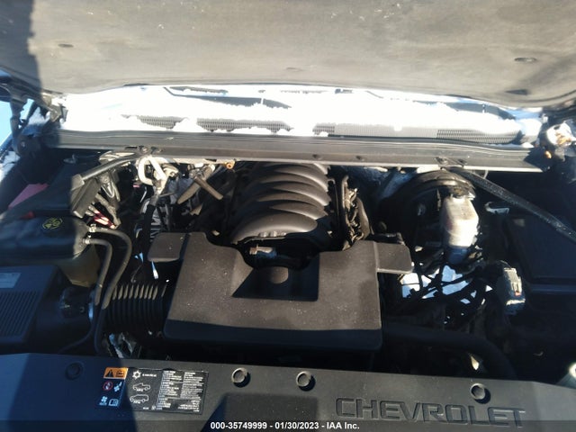 2016 Chevrolet Suburban, VIN: 1GNSKHKC3GR231092