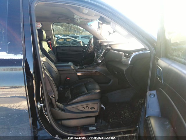 2016 Chevrolet Suburban, VIN: 1GNSKHKC3GR231092