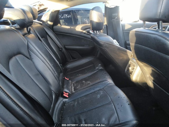 Chrysler 200 C 2015 1C3CCCCG4FN640520 Image 8
