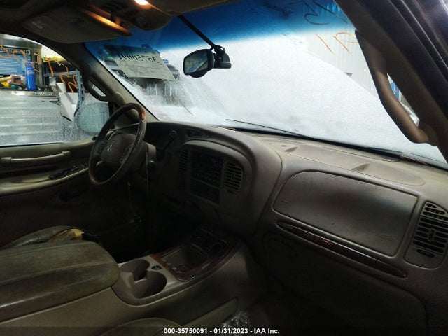 Lincoln Navigator 2002 5LMFU28R82LJ11080 Image 6