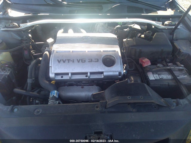 2004 LEXUS ES 330 VIN: JTHBA30G940018330