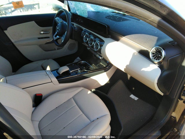 W1K3G4EB4NJ364715 Mercedes-Benz A-class A 220