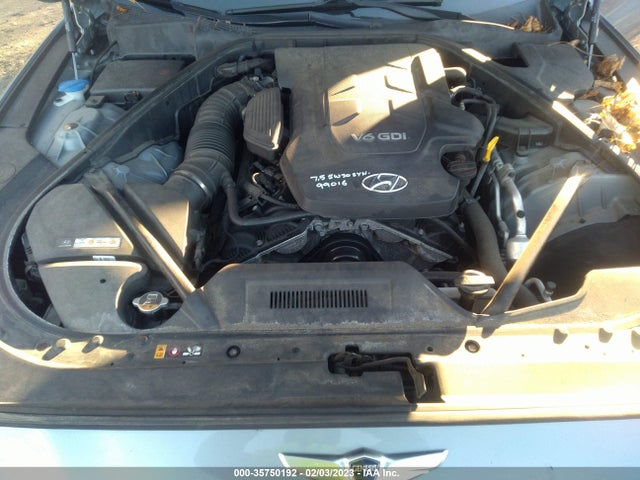 2016 Hyundai Genesis, VIN: KMHGN4JE3GU121332