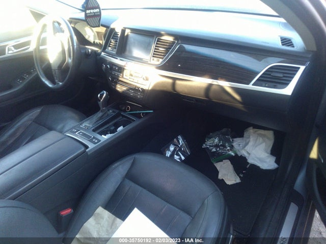 2016 Hyundai Genesis, VIN: KMHGN4JE3GU121332