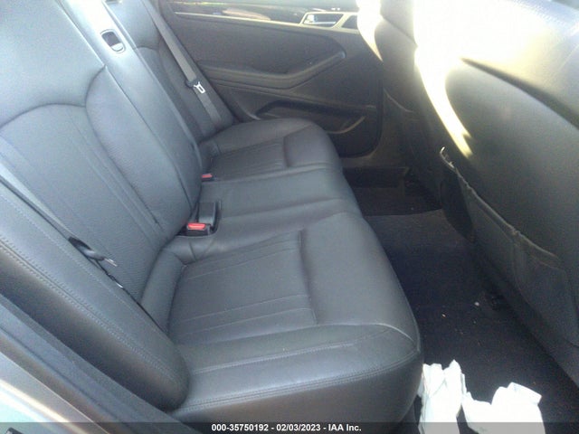 2016 Hyundai Genesis, VIN: KMHGN4JE3GU121332