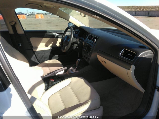 3VWD17AJXEM268750 Volkswagen Jetta Sedan Se