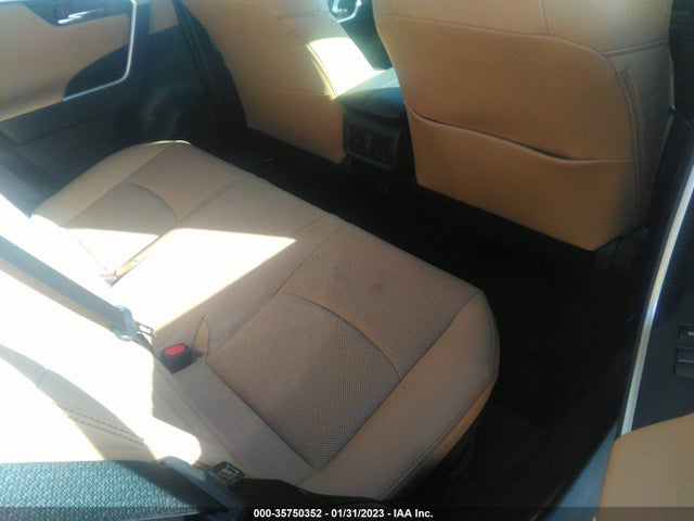 Toyota RAV4 2021 JTMD6RFV7MJ007499 Image 8