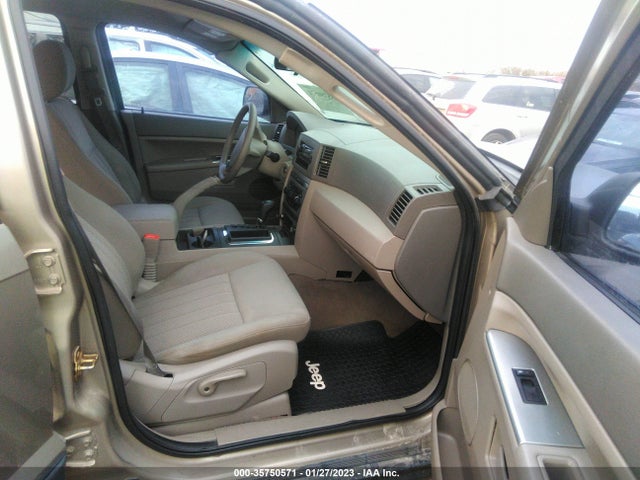 Jeep Grand Cherokee Laredo 2005 1J4GS48K95C704395 Image 6
