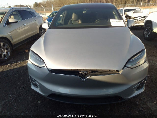 2016 Tesla Model X, VIN: 5YJXCBE48GF000207