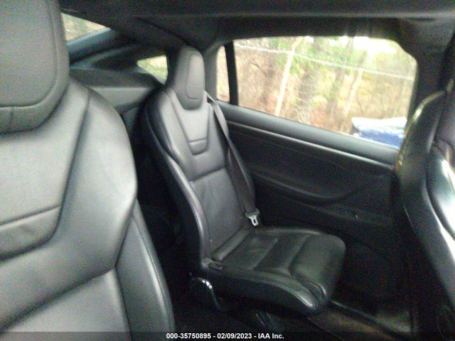 2016 Tesla Model X, VIN: 5YJXCBE48GF000207