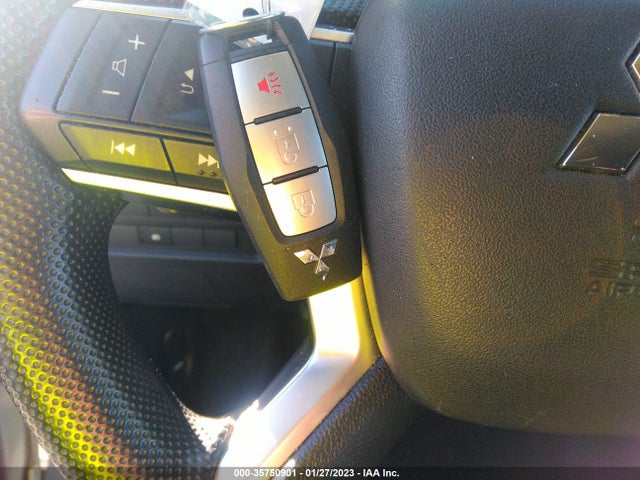 JA4J3TA88NZ014906 Mitsubishi Outlander Es