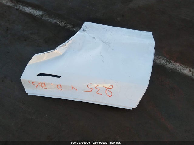 Tesla Model Y Long Range 2021 5YJYGDEE1MF158509 Image 4