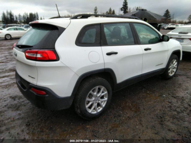 1C4PJMAB5GW112450 Jeep Cherokee Sport