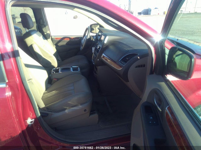 2016 Chrysler Town & Country, VIN: 2C4RC1AG8GR159915