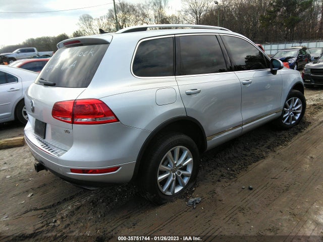WVGEF9BP9ED002229 Volkswagen Touareg Sport