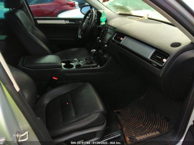 WVGEF9BP9ED002229 Volkswagen Touareg Sport