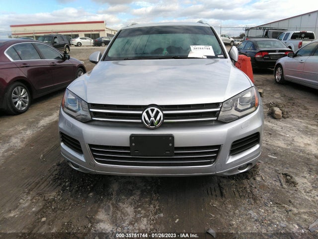 WVGEF9BP9ED002229 Volkswagen Touareg Sport