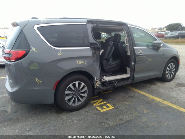 2021 Chrysler Pacifica Hybrid, VIN: 2C4RC1L70MR599653