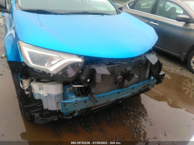 2018 Toyota RAV4, VIN: 2T3ZFREV7JW460364