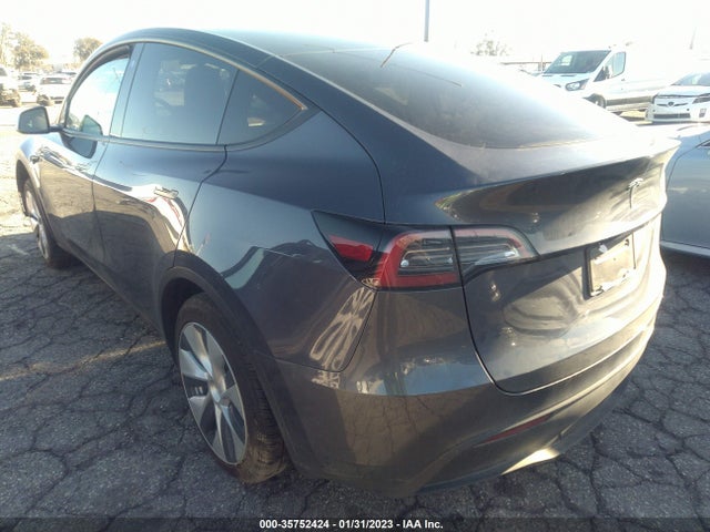Tesla Model Y Long Range 2023 7SAYGAEE6PF596397 Image 3