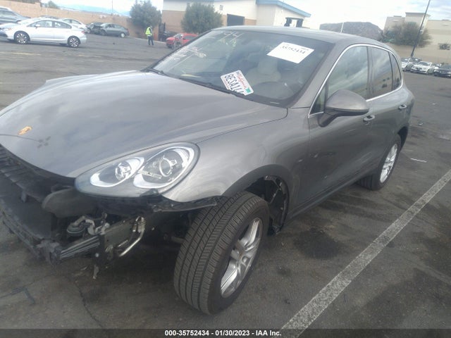 2016 Porsche Cayenne, VIN: WP1AA2A28GKA09037