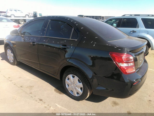 Chevrolet SONIC LS 2018 1G1JA5SH8J4115935 Image 4