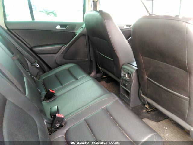 2013 VOLKSWAGEN TIGUAN SE W/SUNROOF & NAV VIN: WVGAV7AX7DW001493