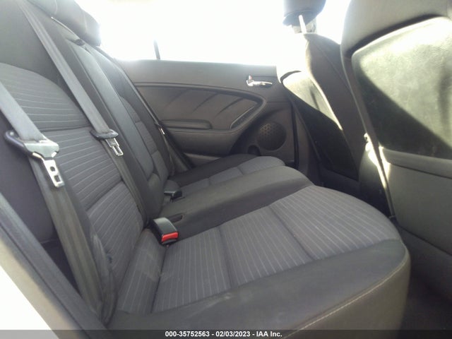 2015 Kia Forte, VIN: KNAFX4A63F5399897