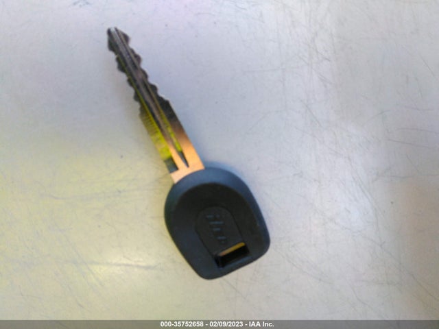 JA4LS21H83J009061 Mitsubishi Montero Sport Es/ls