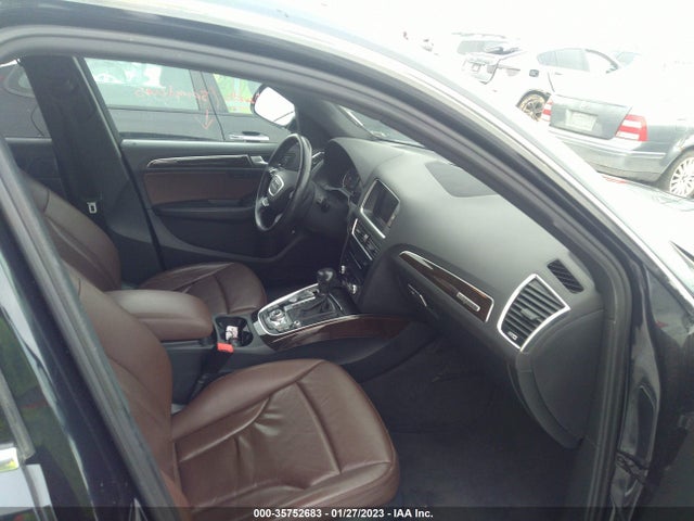 WA1LFAFP9EA127198 Audi Q5 Premium Plus